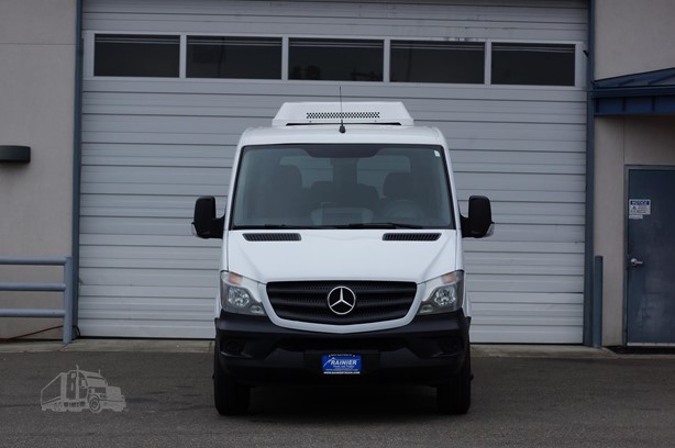 mercedes-benz sprinter passenger van 2016 8BRPE7DD7GE123375 image mercedes-benz sprinter passenger van 2016 8BRPE7DD7GE123375 image